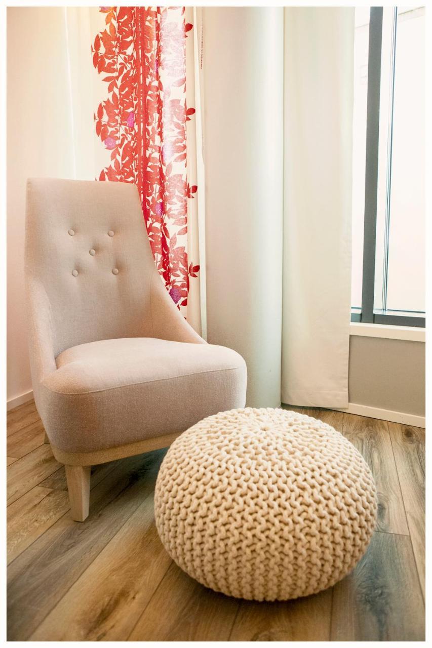Crystal Arctic Suites Rovaniemi Exterior photo A chair with a pouf